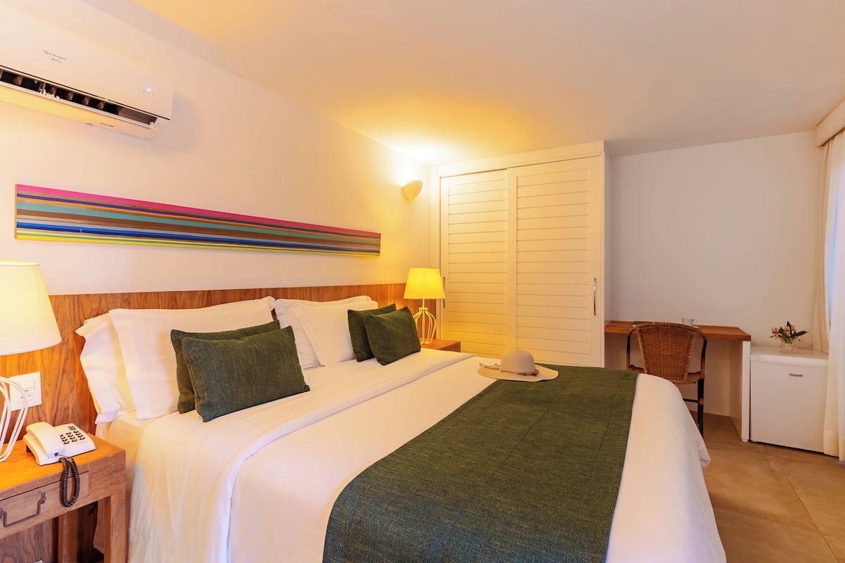 Minibar, in-room safe, blackout drapes, soundproofing