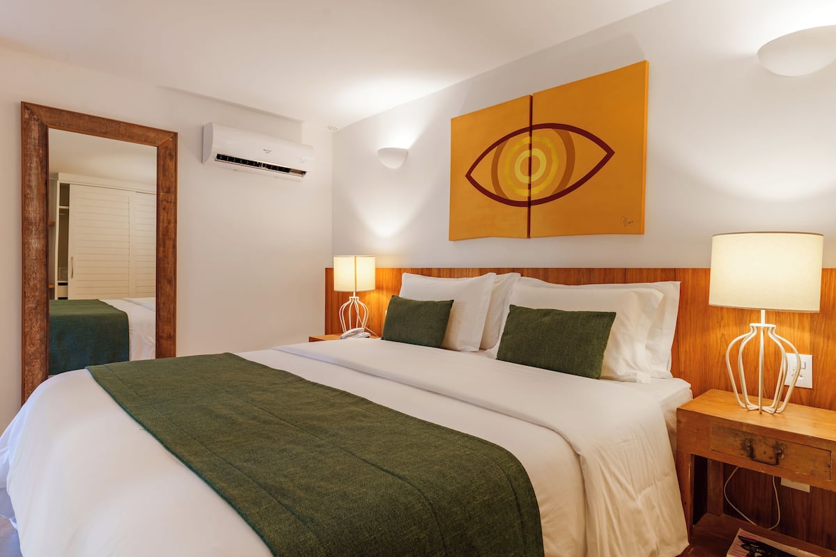 Minibar, in-room safe, blackout drapes, soundproofing