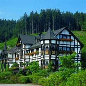 Exterior - Hotel Jagdhof Glashütte (Bad Laasphe)