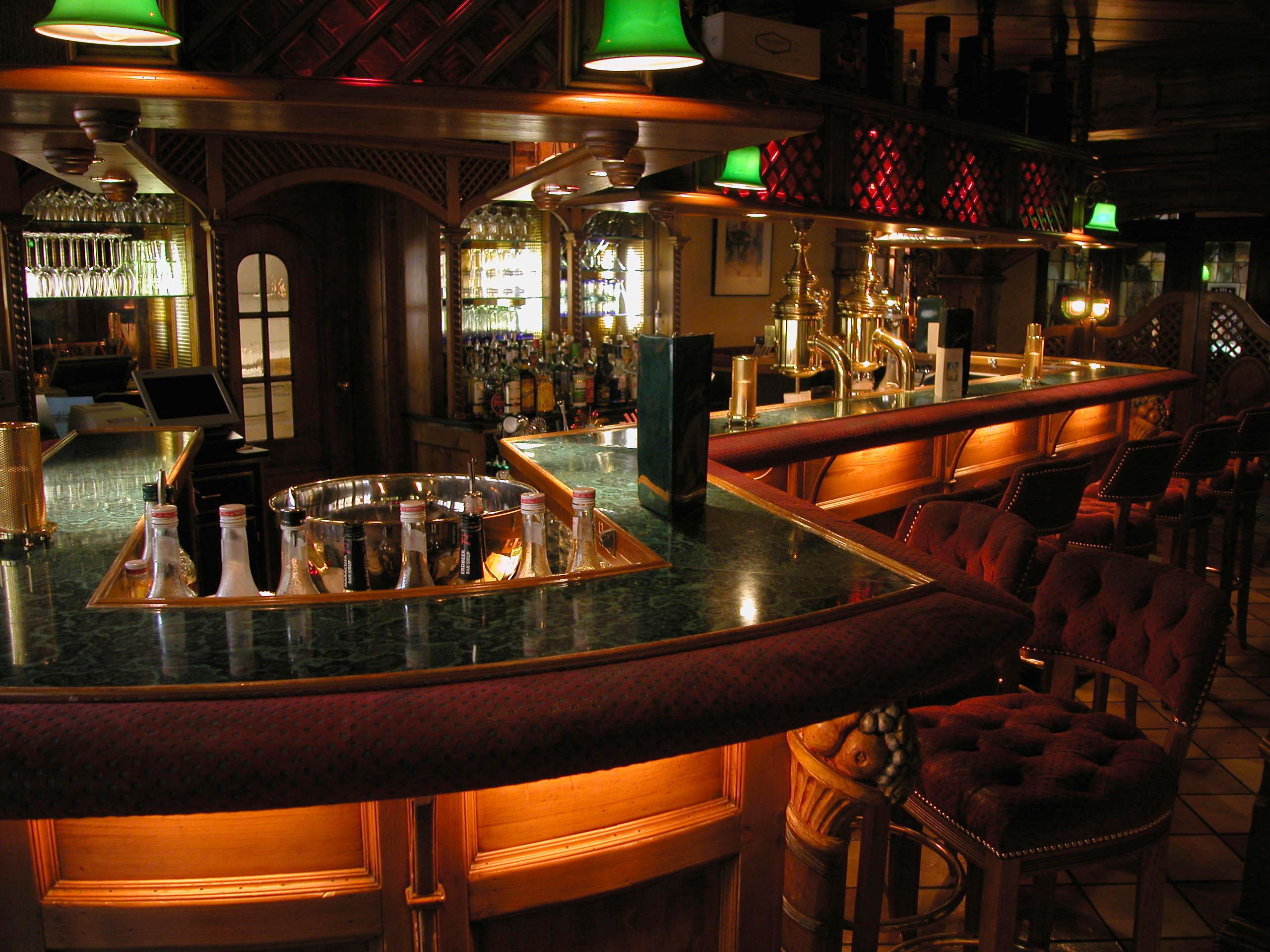 Bar (in der Unterkunft)