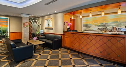 Best Western Queens Court Hotel