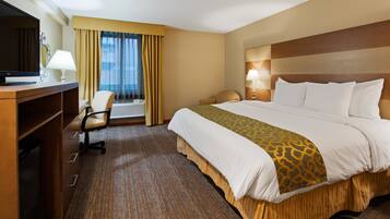 Standard Room, 1 King Bed, Non Smoking, Refrigerator | Desk, iron/ironing board, WiFi, bed sheets