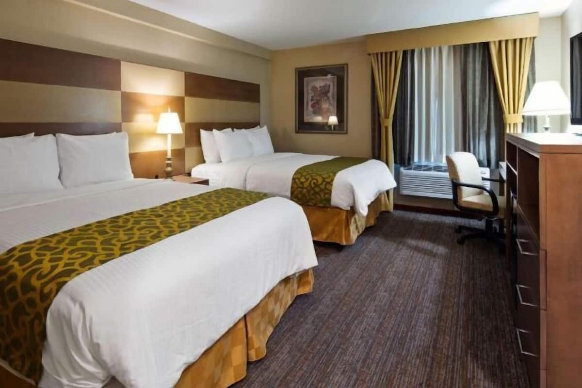 Bureau, fer et planche à repasser, Wi-Fi, draps fournis