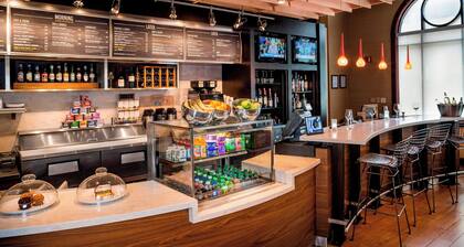 Courtyard by Marriott Norfolk Downtown