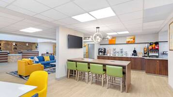 Colazione a buffet inclusa