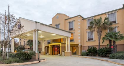 Comfort Suites Port Allen - Baton Rouge