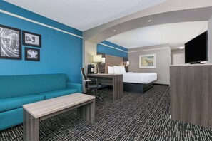 Deluxe Suite, 1 King Bed, Non Smoking | Premium bedding, desk, blackout drapes, iron/ironing board