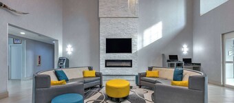 La Quinta Inn & Suites by Wyndham Weatherford
