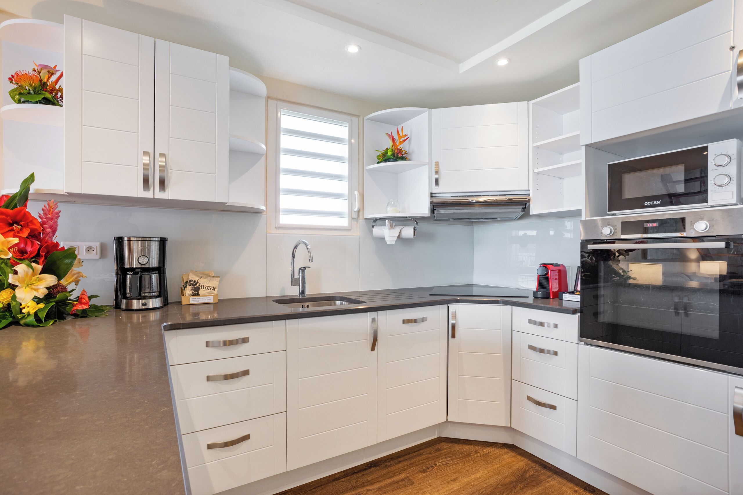 standard room, 1 bedroom, oceanfront | private kitchen | fridge, microwave, oven, espresso maker