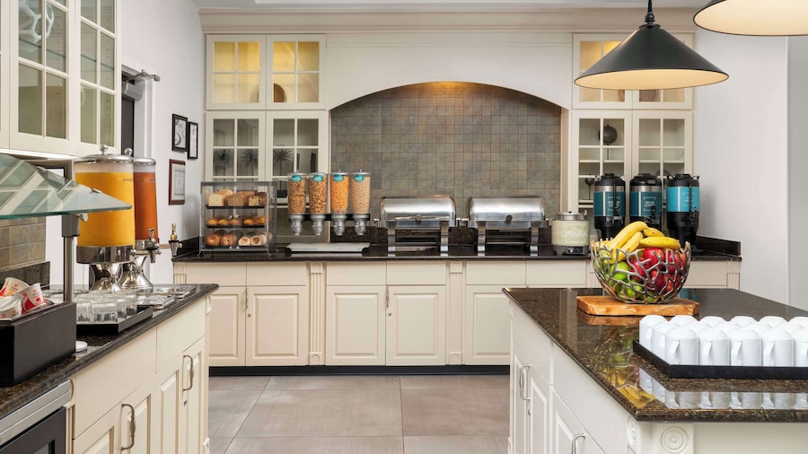 Homewood Suites by Hilton Boston/Cambridge-Arlington, MA