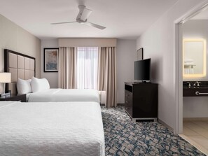 Desk, iron/ironing board, free WiFi, bed sheets