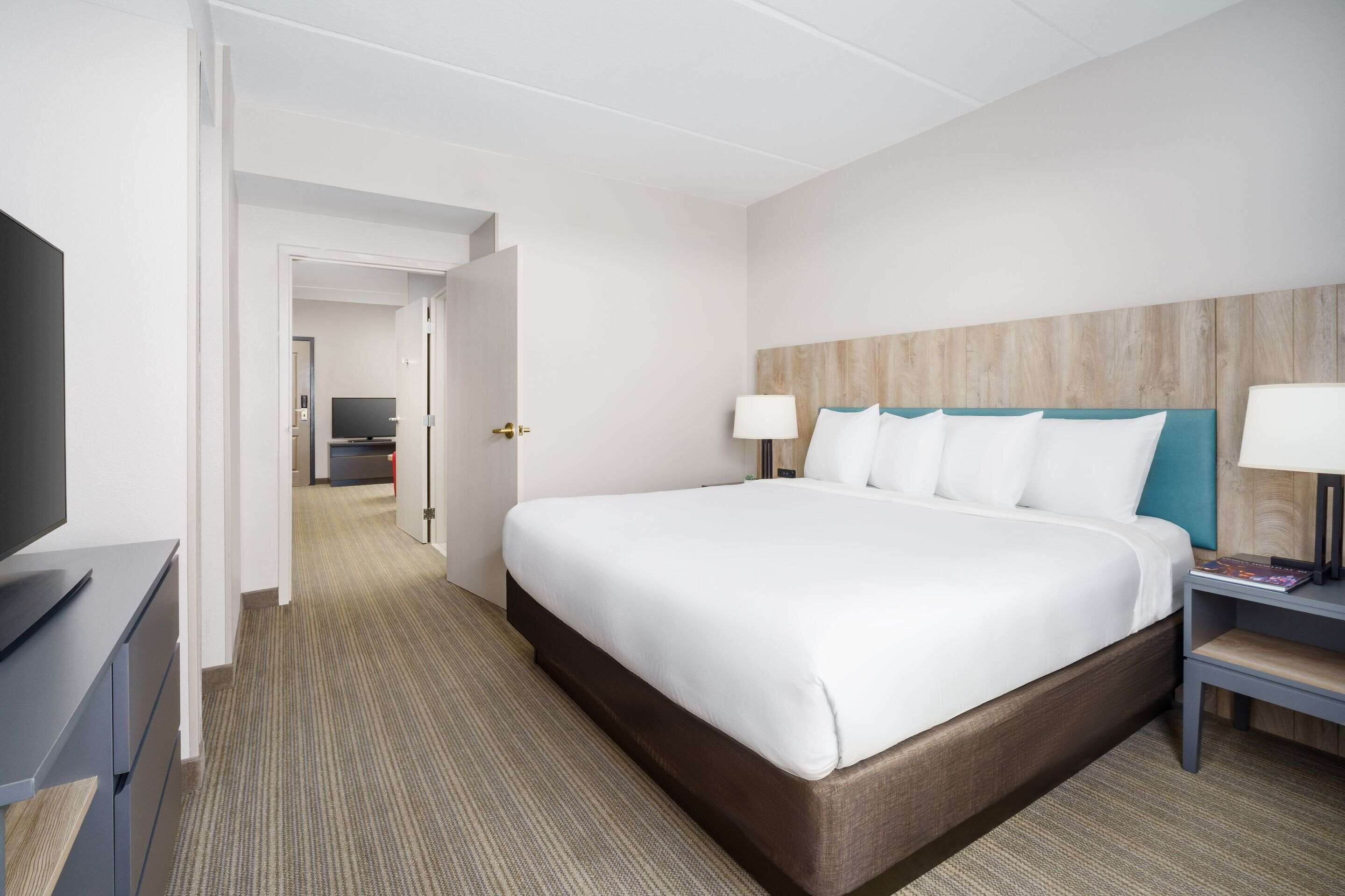 in-room safe, desk, laptop workspace, iron/ironing board