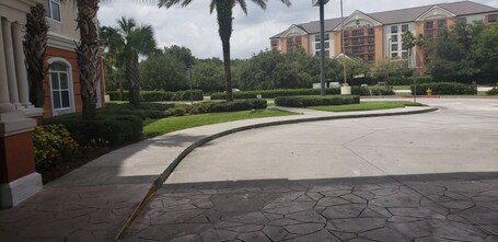 Country Inn Suites by Radisson, Orlando Airport, FL - Image 10