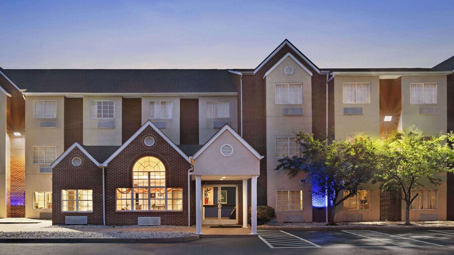 Microtel Inn & Suites by Wyndham Florence/Cincinnati Airport