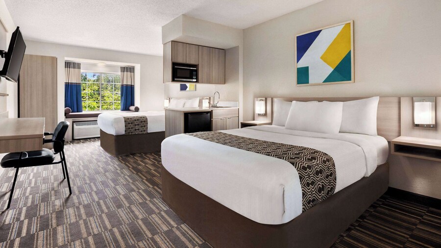 Microtel Inn & Suites by Wyndham Florence/Cincinnati Airport