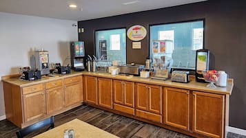 Free daily continental breakfast