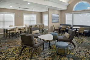 Free continental breakfast  - Residence Inn by Marriott Huntsville (Huntsville)
