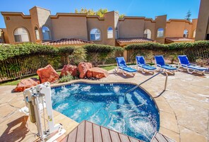 Bañera de hidromasaje exterior