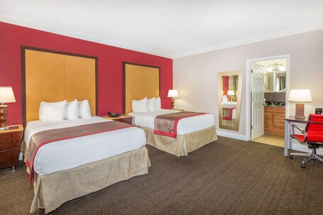 Ramada by Wyndham Miami Springs Miami International Airport - Image 11
