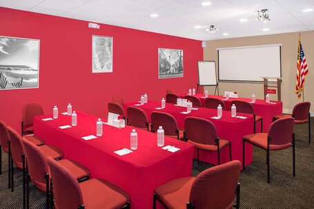 Ramada by Wyndham Miami Springs Miami International Airport - Image 19