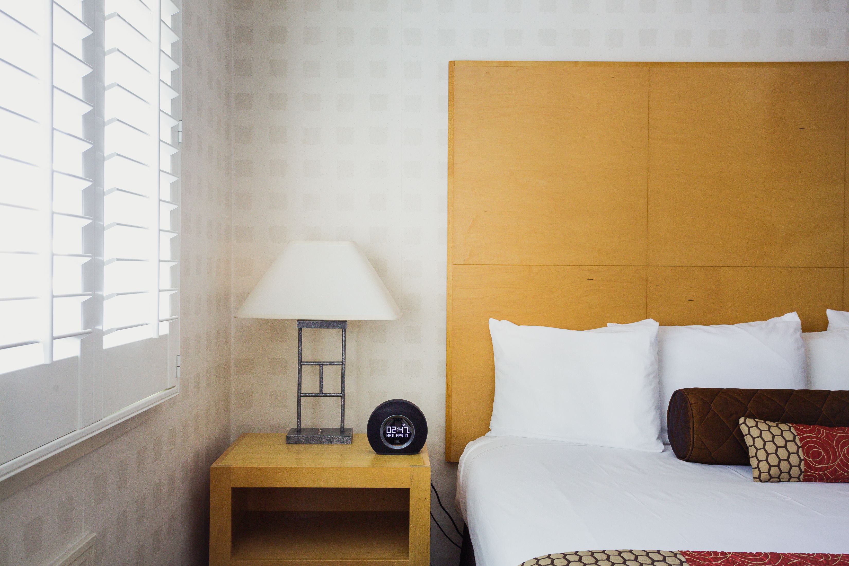 deluxe room, 1 queen bed | premium bedding, down duvets, desk, blackout curtains