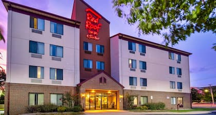 Red Roof Inn & Suites Dover Downtown