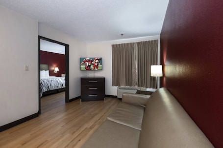 Suite, 1 King Bed, Accessible (Smoke Free). Red Roof Inn & Suites Dover Downtown