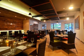 Food court