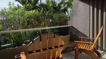 Habitación familiar | 1 dormitorio, minibar con artículos gratuitos, caja fuerte