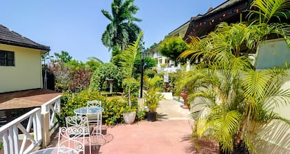 Relax Resort