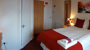 Standard Double Room, 1 Double Bed, Bay View | In-room safe, desk, soundproofing, free WiFi