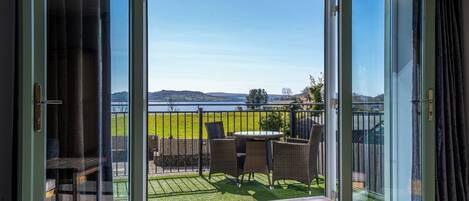 Premium Double Room, 1 King Bed, Lake View | Balcony view