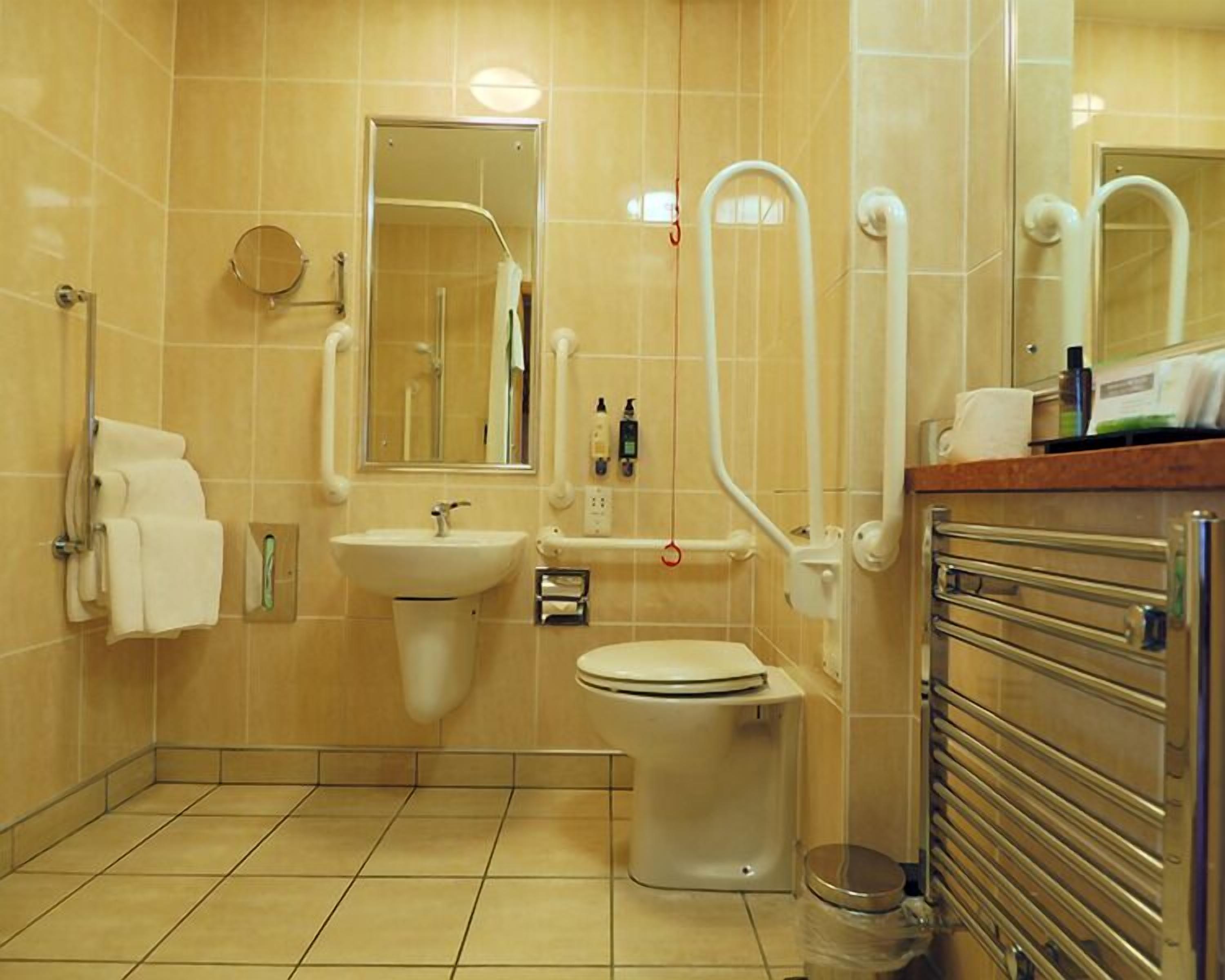 twin room, 2 single beds, accessible | 1 bedroom, in-room safe, desk, iron/ironing board