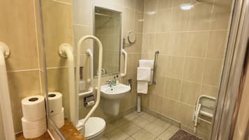 Twin Room, 2 Twin Beds, Accessible | Bathroom | Combined shower/tub, free toiletries, hair dryer, towels