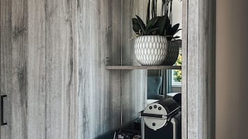 Chambre exécutive double ou avec lits jumeaux | Coffre-fort, bureau, fer et planche à repasser, accès au Wi-Fi (inclus)