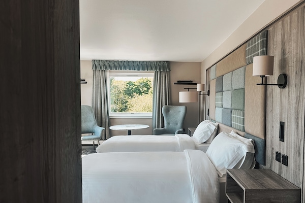 Executive Double or Twin Room | In-room safe, desk, iron/ironing board, free WiFi