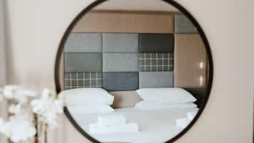 Superior Double or Twin Room (Zip & Link Bed Room) | In-room safe, desk, iron/ironing board, free WiFi