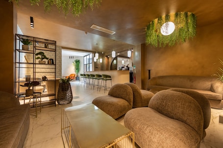 Lounge. King Solomon Hotel