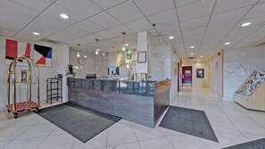 Reception - Ramada by Wyndham Arnprior (Arnprior)