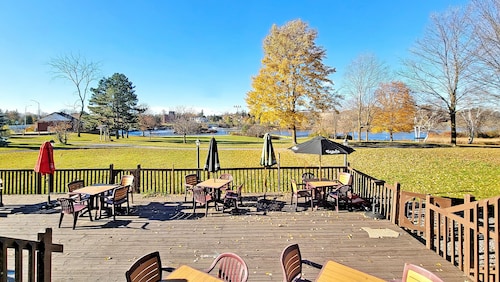 Ramada by Wyndham Arnprior