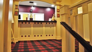 Reception - Rennie Mackintosh Station Hotel (Glasgow)