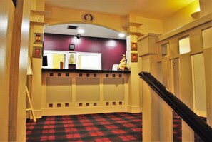 Reception - Rennie Mackintosh Station Hotel (Glasgow)