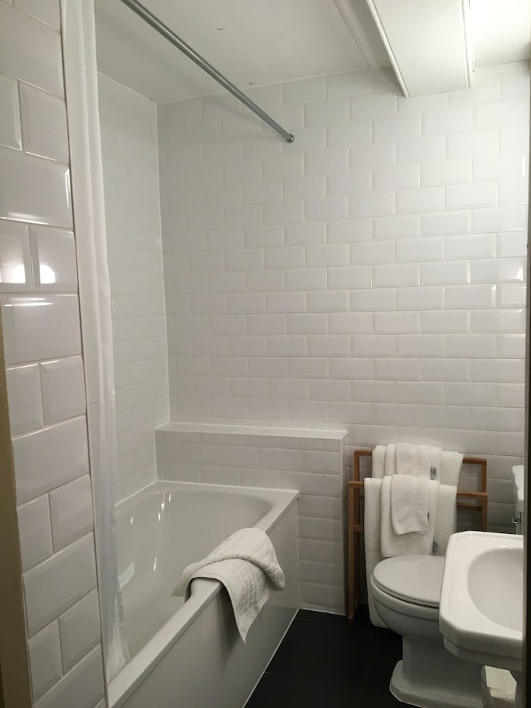 B+B Edinburgh by null