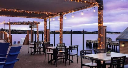 Halifax Marriott Harbourfront Hotel