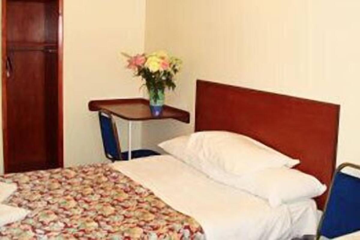 Double Room, Ensuite (No lift)