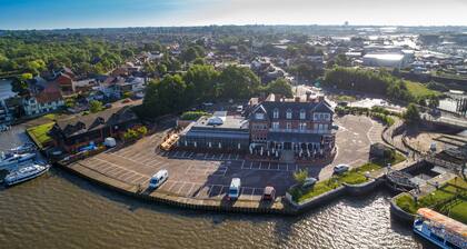 Wherry Hotel
