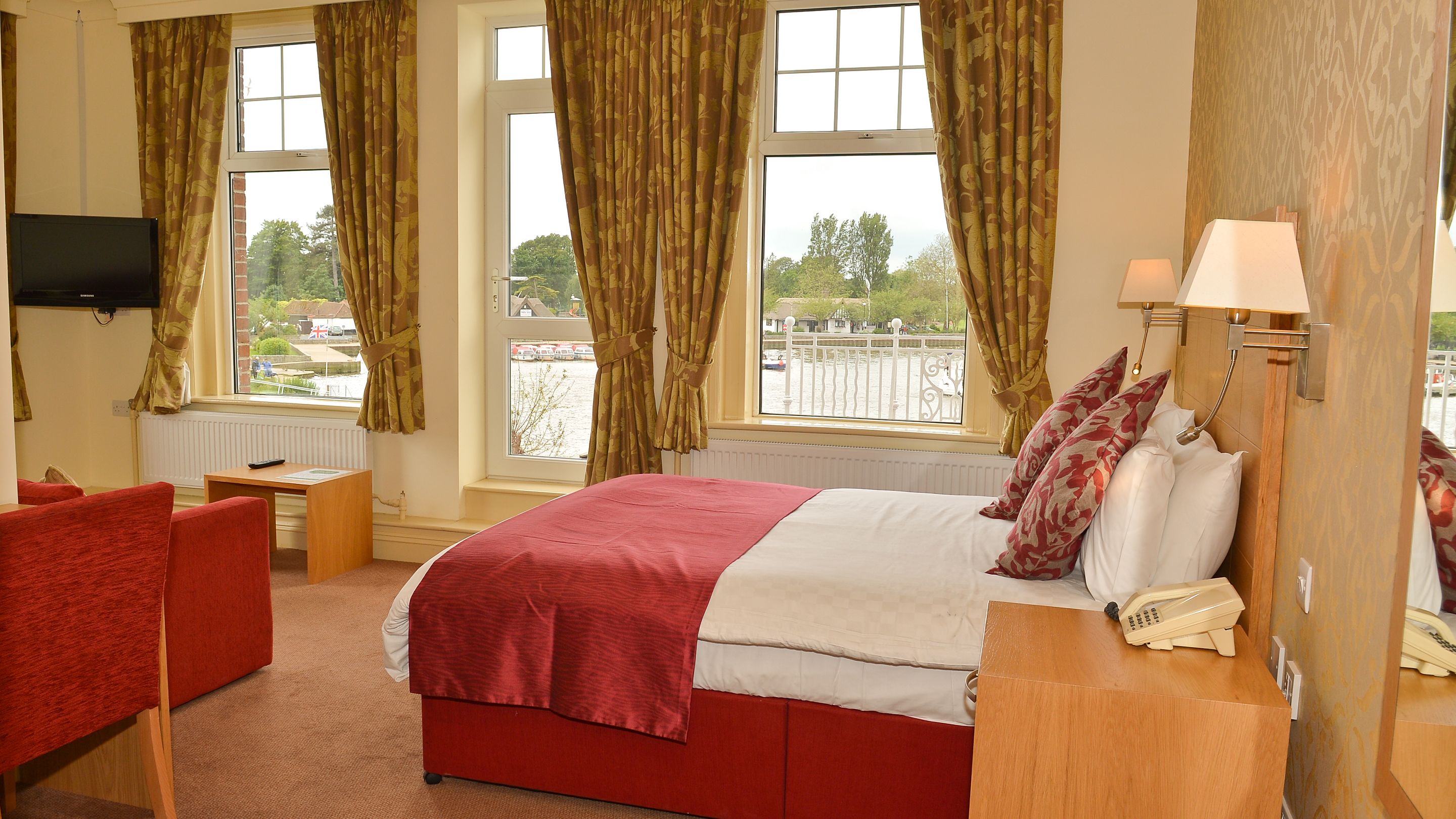 single room | view from room