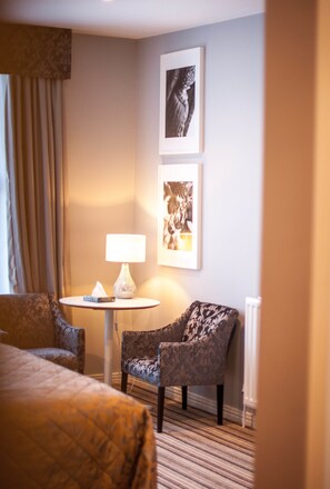 1 chambre, bureau, accès au Wi-Fi (inclus), literie fournie