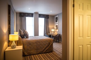 Desk, free WiFi, bed sheets - York House Hotel (Whitley Bay)