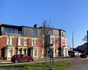 Front of property - York House Hotel (Whitley Bay)